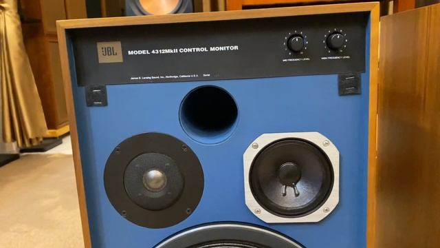 Jbl 4312mkii mặt xanh da trắng vừa hay vừa xinh mời các bác thị tẩm 0866.111.933 смотреть онлайн