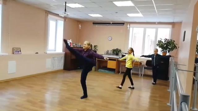 Флешмоб "Давай займемся спортом" смотреть онлайн