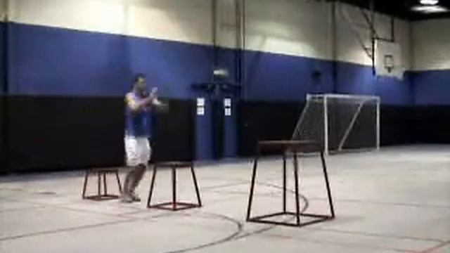 Box Jump Over смотреть онлайн