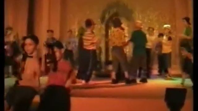 КОМПАШКА С НАШЕГО ДВОРА (2 часть) автор Лилия Кнорозова смотреть онлайн