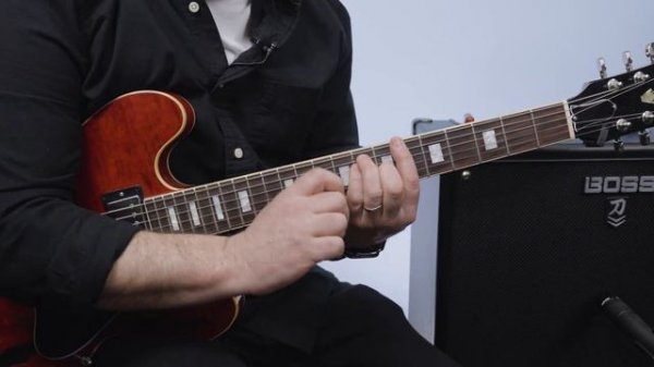 Amy Winehouse Back To Black Guitar Lesson + Tutorial