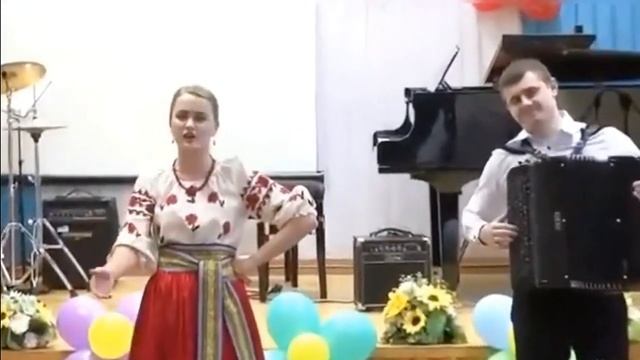 Поёт Юлия БУТЯГА "Частушки-завлекалочки" акк. Иван АДЫБАЕВ (баян) смотреть онлайн