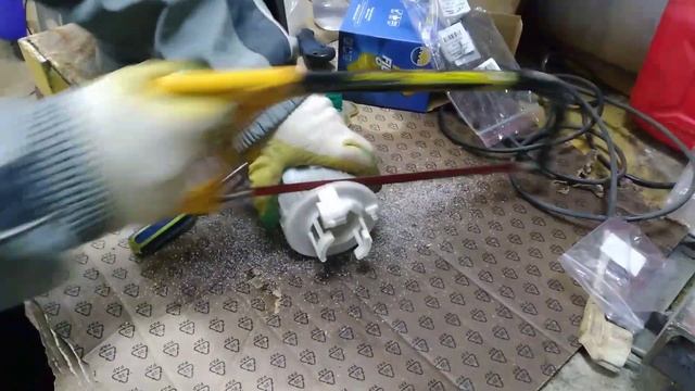 Топливный фильтр Kia Rio через 500 тыс км пробега. смотреть онлайн