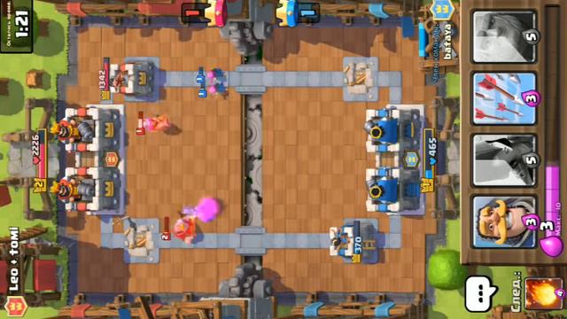 Играем в Clash Royale смотреть онлайн