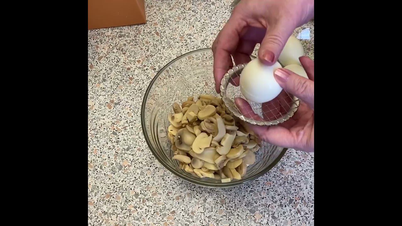 Вкусный салат за считанные минуты из простых продуктов смотреть онлайн