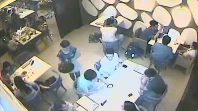 Спёр Макбук за 2 минуты смотреть онлайн