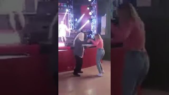 МАГИЧЕСКИЙ ТАНЕЦ С ВОЛШЕБНИКОМ... 11 04 21.... смотреть онлайн