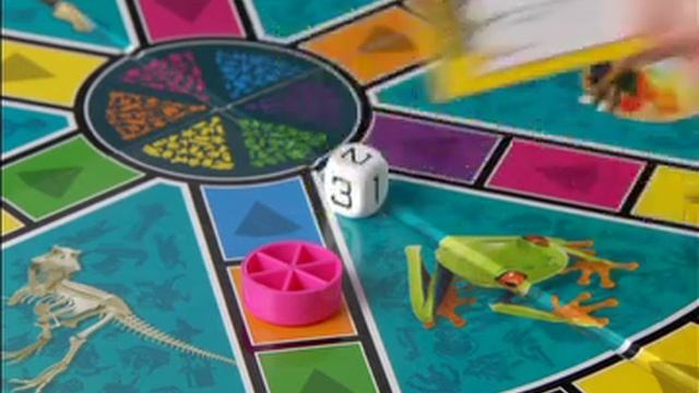 Trivial Pursuit Family Edition - Board Game - Ages 8+ смотреть онлайн