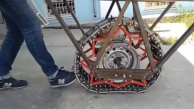 Испытание грузоподъемности гусеничного колеса смотреть онлайн