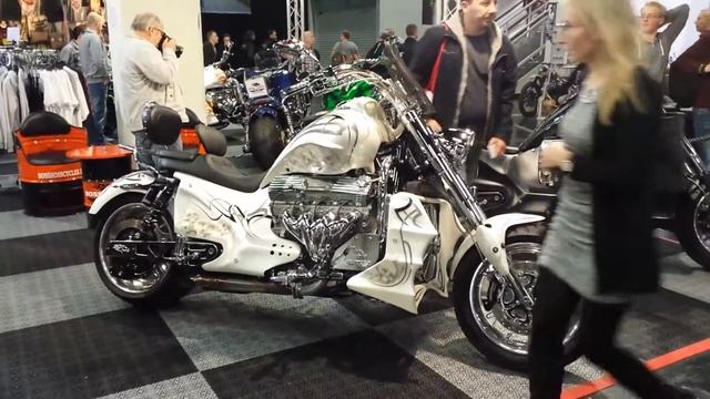 Мотоциклы Boss Hoss и другие уникаты. Выставка Intermot 2016. смотреть онлайн