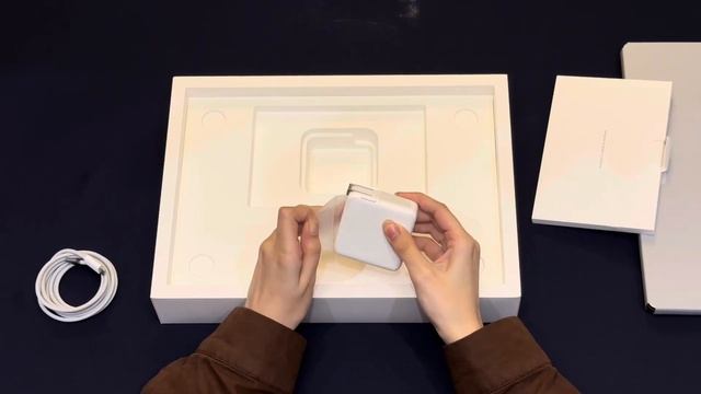 MacBook Pro M3 unboxing Space Grey смотреть онлайн