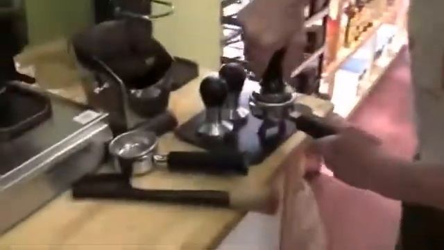Video Baratza Encore Conical Burr Coffee Grinder смотреть онлайн