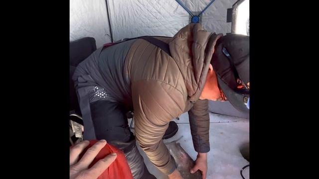 Smashing White fish in Lake Simcoe 2023 смотреть онлайн