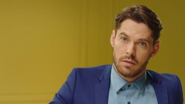 Veet Restaurant Legs смотреть онлайн