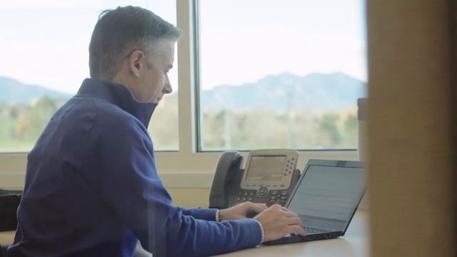Life at Oracle: Benjamin Mapes—Engineer and Humanitarian смотреть онлайн