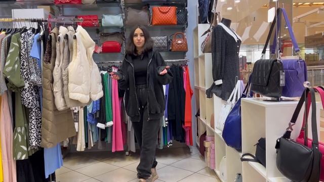 Новая коллекция ? осенние образы?костюмы?брюки❤️кофты?жилетки#спб #женскаяодежда #shopping смотреть онлайн