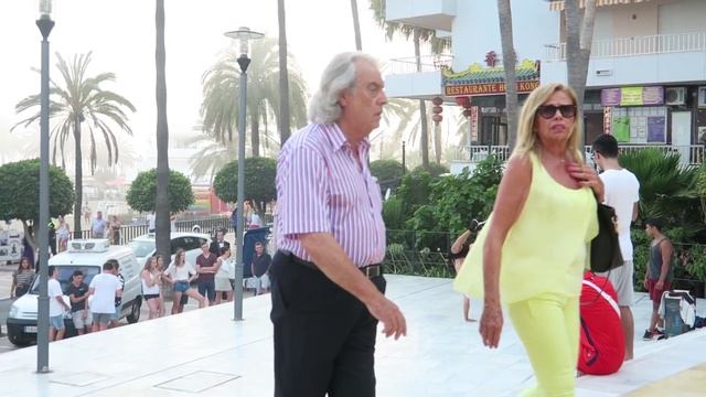 TOPLESS BEACH | Day 44