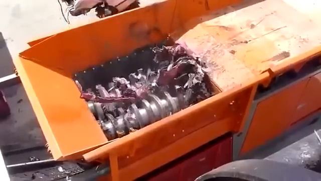 Зверская «мясорубка» для автомобилей.Как утилизируют машины? - Дробилка авто смотреть онлайн
