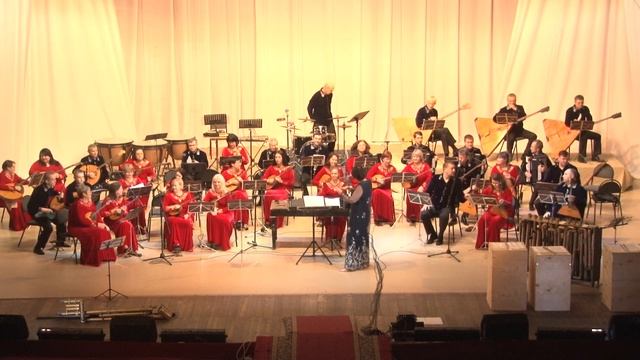 Волжский русский народный оркестр на Большой сцене ДК "ВГС" смотреть онлайн