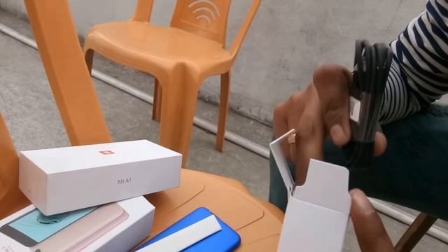 Mi A1 Android One Smartphone Unboxing & Overview смотреть онлайн