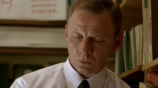 ПЕРВОКУРСНИЦА 2002 смотреть онлайн