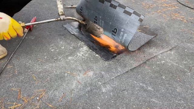 Монтаж аэратора на плоской наплавляемой кровле. #кровля #кровлясервис #наплавляемая кровля смотреть онлайн