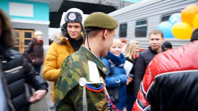 *** ДОЖДАЛАСЬ С АРМИИ *** смотреть онлайн