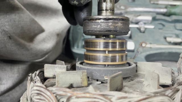 Isuzu Elf NKR66E Ремонт генератора смотреть онлайн