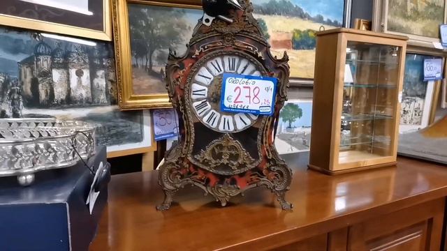 В поисках клада! Хороший магазин,глаза разбегаются.#Mercatinousato смотреть онлайн
