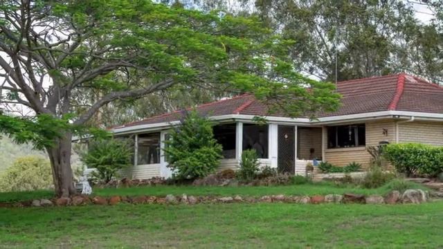 'Le Cheval', Tamrookum Creek, Qld. смотреть онлайн