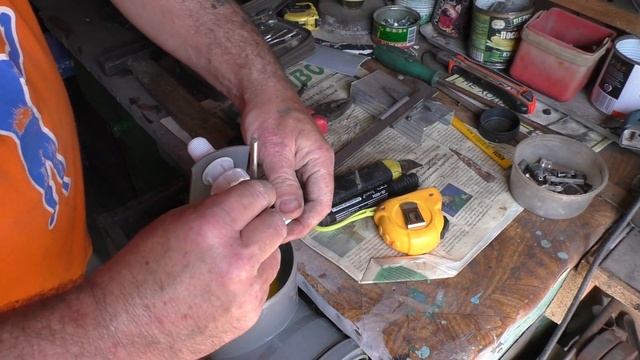 Поилка для утят, своими руками. смотреть онлайн