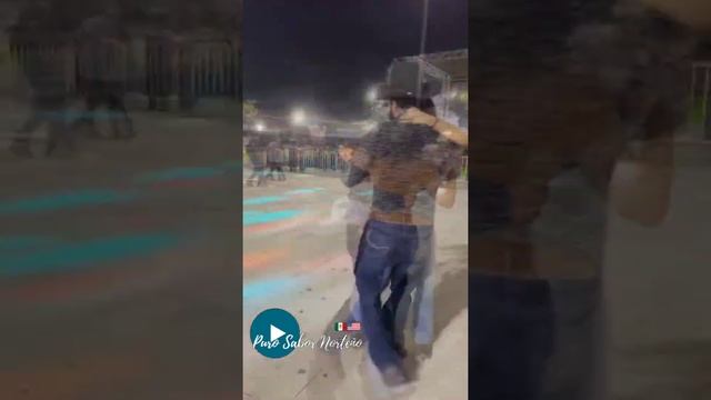 Que Bonito Baila Esta Pareja