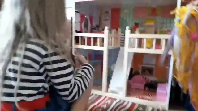 У СИМОНЫ НОВАЯ ПРИЧЕСКА!| СИМОНЕ ОТОРВАЛИ ВОЛОСЫ!| Приключения Беззубика и Симоны смотреть онлайн