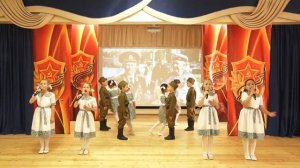 МБДОУ 192  патриотическая песня Слава героям войны.mp4 вокальная группа "Карамельки"