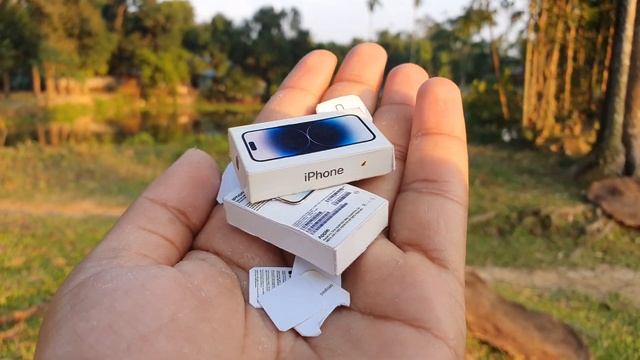 iPhone 15 Pro смотреть онлайн