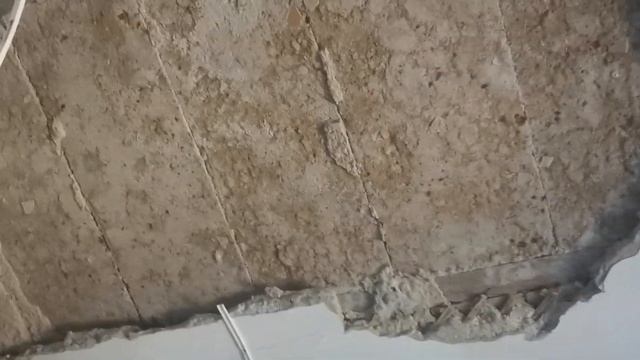 Причина обрушения потолков и что делать при появление трещин на потолке смотреть онлайн