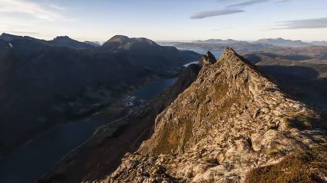 Stunning Views of Mountains 4K with Relaxation Music смотреть онлайн