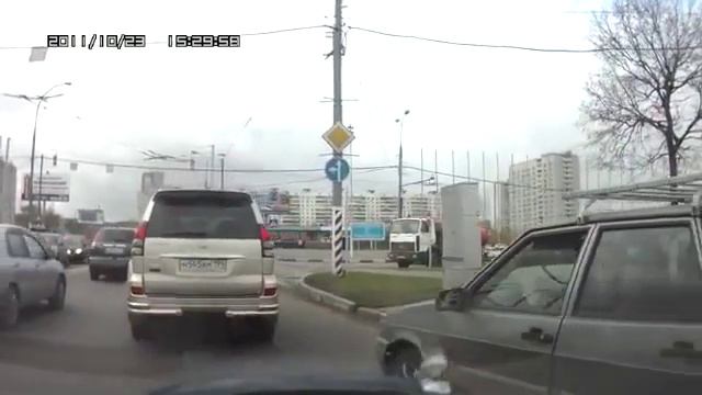 Неадекватная тварь! смотреть онлайн