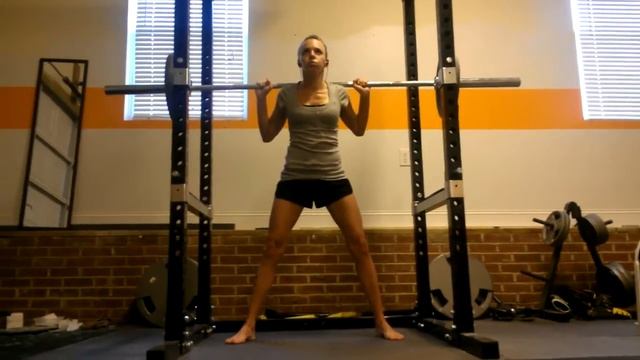 Squatting 120 at 92 lbs Body Weight смотреть онлайн