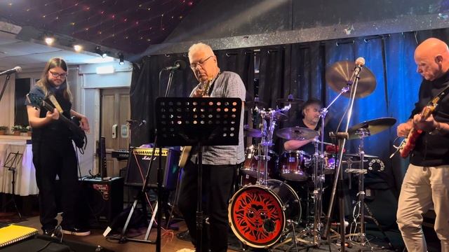 Groovy Boogie, Jam Night-01/11/2023IOA, JAM at Sacketts Grove, Clacton. Grove Bar @ Sacketts Grove смотреть онлайн