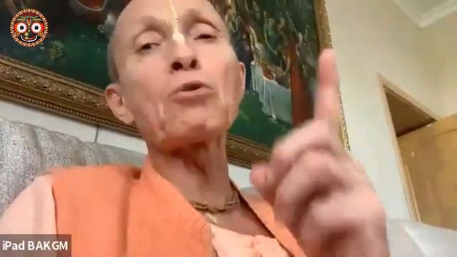 На каком уровне должен находиться преданный, чтобы помнить о Кришне даже в самых тяжелых случаях? смотреть онлайн