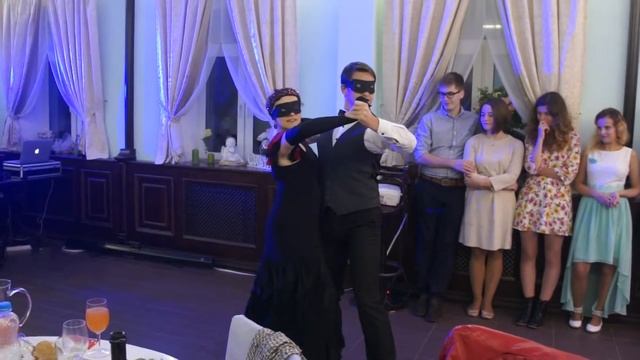 Зажигательный танец танго (исполняет Светлана -мама невесты свадьба 09.09.16) смотреть онлайн