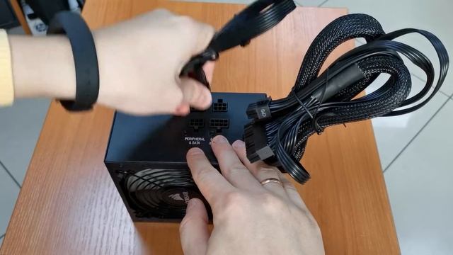 Блок питания CORSAIR TX550M CP-9020133-EU 550W ATX Gold смотреть онлайн