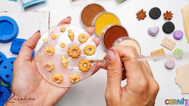 Вкусный декор кружки | Мастер-класс по лепке из полимерной глины | Polymer clay смотреть онлайн