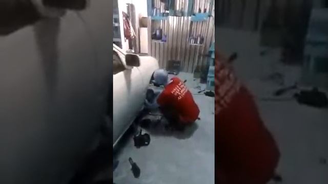 Сто ремонт а стиле техно-хаус смотреть онлайн