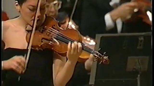 Anne Akiko Meyers: Prokofiev #1 Concerto, NHK Symphony, Claus Peter Flor смотреть онлайн