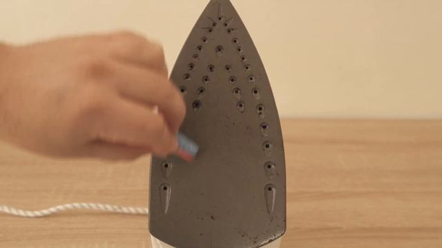SO reinigst du das Bügeleisen in 30 SEKUNDEN ? (Genialer TRICK) ? смотреть онлайн