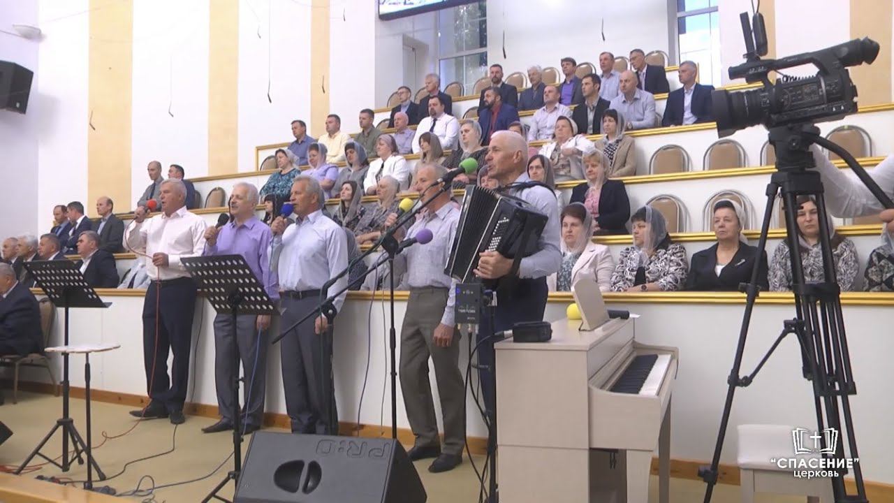 Среди невзгод, сомненья и ненастья / Песня смотреть онлайн