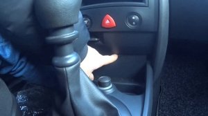 Что интересного  в РЕНО МЕГАН 2006 г.в  2.0