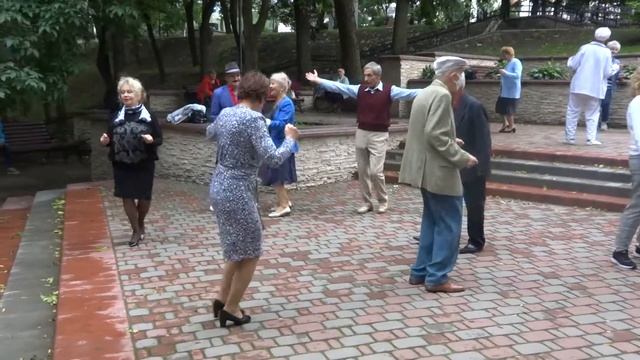 танцы кому за...парк фрунзе Витебск смотреть онлайн